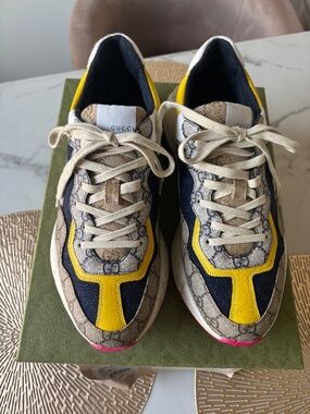 Mens Gucci Rhyton Clunky sneaker multicolor size Gucci 10 US 11